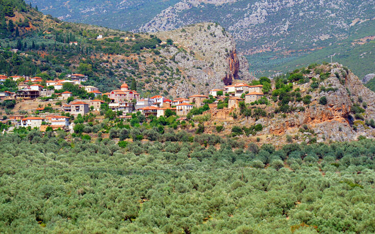 Τρία μυστικά μικρά χωριά στην ηπειρωτική Ελλάδα που αξίζει να γνωρίσετε – Newsbeast