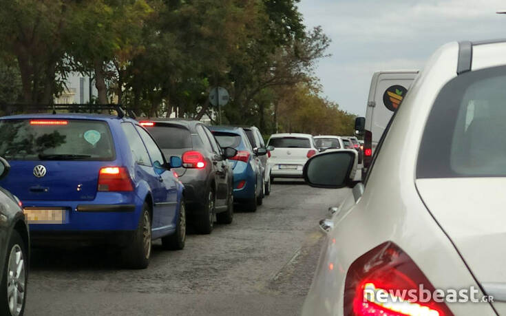 Κίνηση τώρα: Στο κόκκινο σχεδόν όλοι οι δρόμοι στην Αττική – Ο χάρτης με το μποτιλιάρισμα