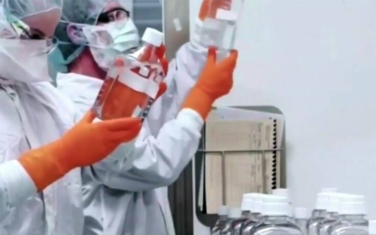 Εμβόλιο Pfizer: Δείτε σε βίντεο πώς φτιάχνεται και πώς αποθηκεύεται στους -70 βαθμούς Κελσίου