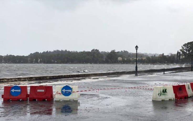 Έντονα τα προβλήματα στην Κέκρυρα από την επέλαση της κακοκαιρίας