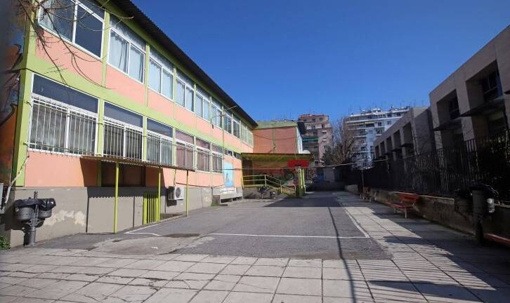 Άνοιγμα σχολείων: Διχασμένοι οι ειδικοί για το κουδούνι – Τα σενάρια και οι πιθανές ημερομηνίες
