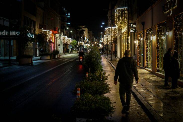 Την Παρασκευή η παρουσίαση των μέτρων που θα ισχύσουν ενόψει εορτών – Στην ενημέρωση των πολιτικών συντακτών και ο Γεωργιάδης