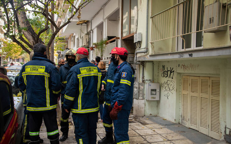 Οικογενειακή τραγωδία στη Θεσσαλονίκη: Ο πατέρας του 16χρονου που κάηκε ήταν στη δουλειά, η μητέρα στην Αλβανία