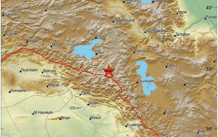 Ισχυρός σεισμός στο Ιράν, κοντά στα σύνορα με την Τουρκία