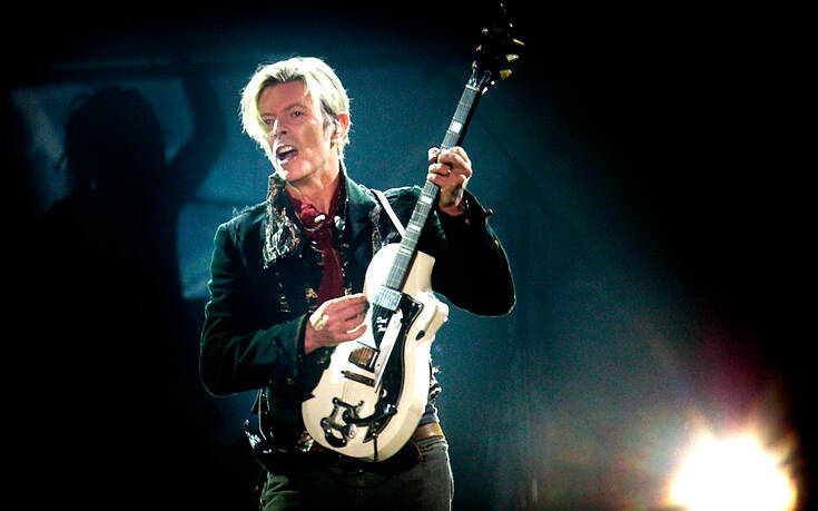 Πίνακας του David Bowie πουλήθηκε σε δημοπρασία για 108.120 δολάρια