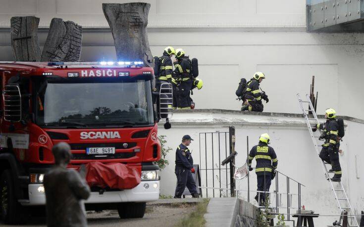 Απίστευτο περιστατικό με 15χρονο στην Τσεχία: Έπεσε από τον 19ο όροφο και σώθηκε