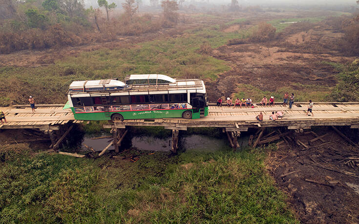 Τραγωδία στη Βραζιλία: Λεωφορείο έπεσε από οδογέφυρα &#8211; 10 νεκροί από το δυστύχημα