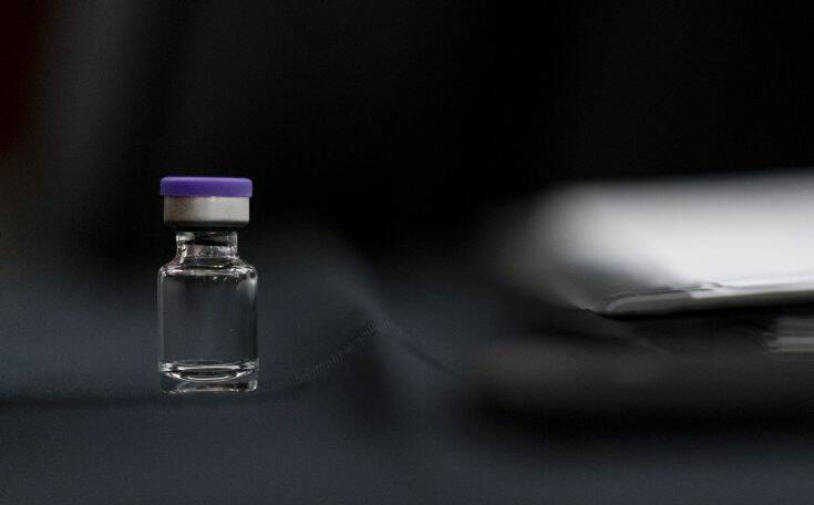 Κορονοϊός: Η Μόνιμη Επιτροπή Εμβολιασμών δεν αναμένει γρήγορη επιστροφή στην κανονικότητα