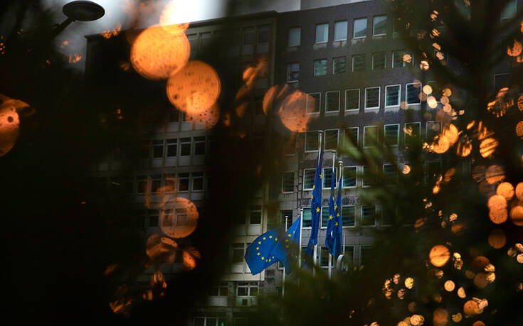 Brexit: Οι Εργατικοί θα εκφράσουν την άποψή τους εν ευθέτω χρόνω – Η Ιρλανδία χαιρετίζει τη συμφωνία