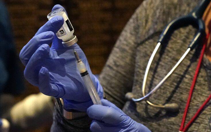 Κουτσουρεμένοι οι εμβολιασμοί στις ΗΠΑ: Υπολείπονται κατά πολύ του στόχου των 20.000.000