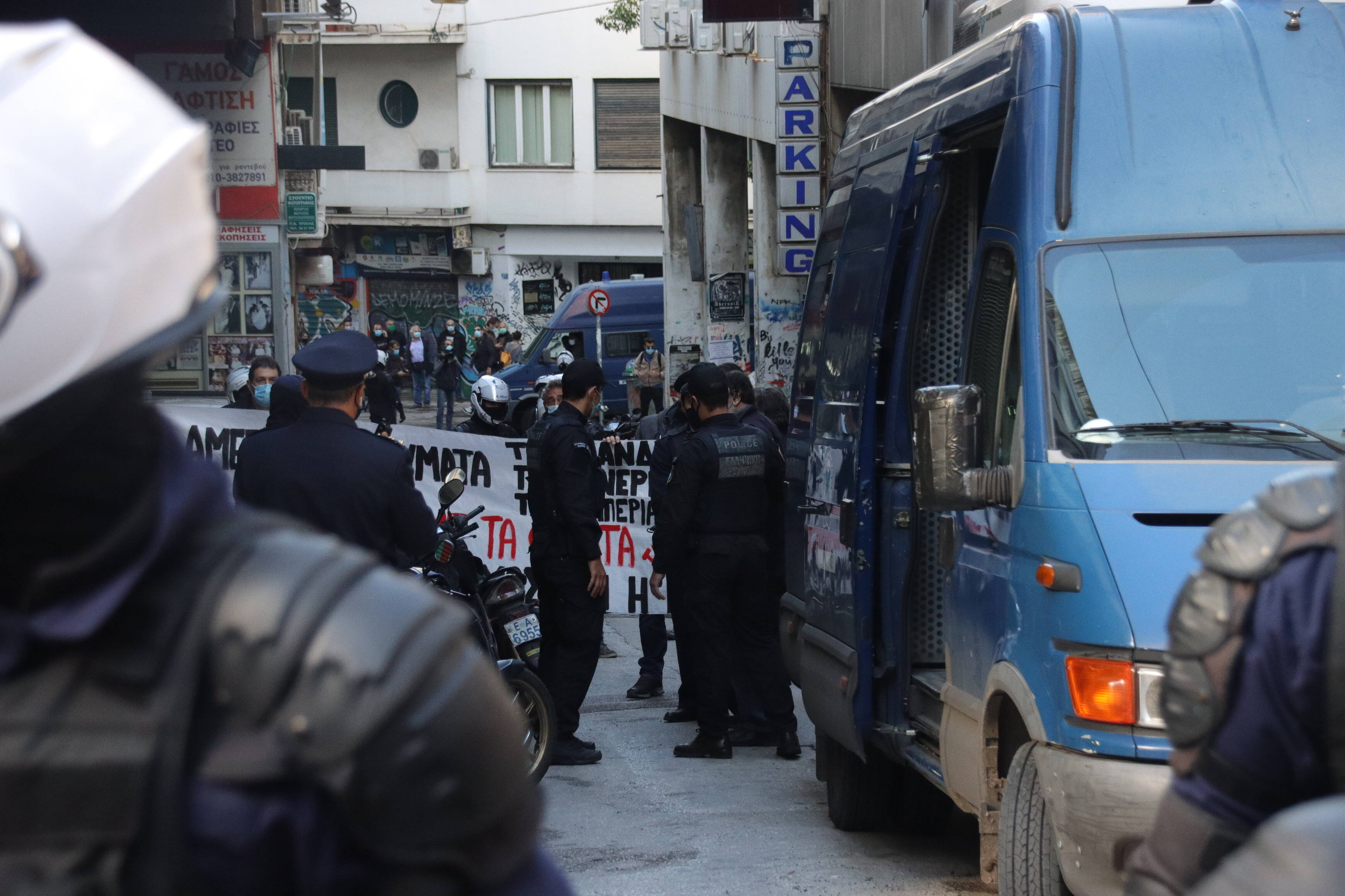 Επέτειος Γρηγορόπουλου: Πάνω από 100 προσαγωγές σε όλη την Αθήνα – Οι 60 στα Εξάρχεια