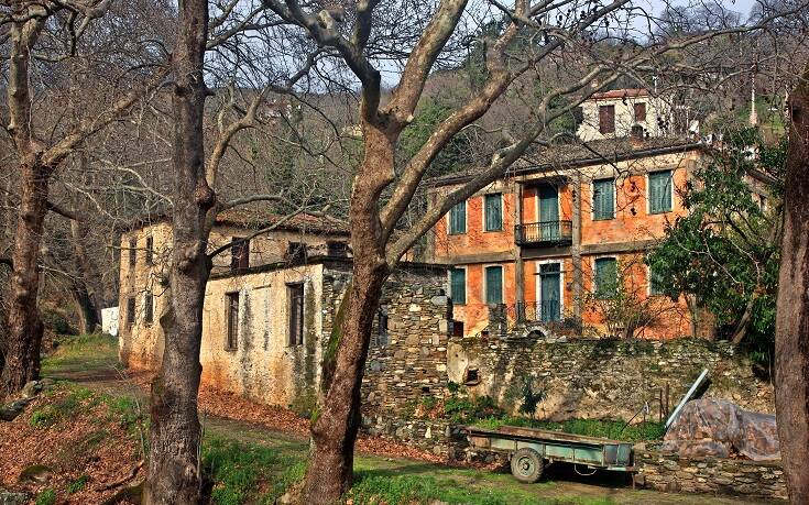 Το ελληνικό χωριό που είναι άρρηκτα συνδεδεμένο με το μετάξι