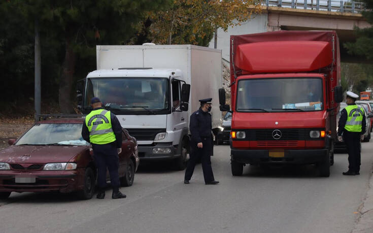 Lockdown στη Δυτική Αττική: Αστυνομία παντού από το πρωί &#8211; Οι δύο άξονες του σχεδίου για τον περιορισμό της πανδημίας