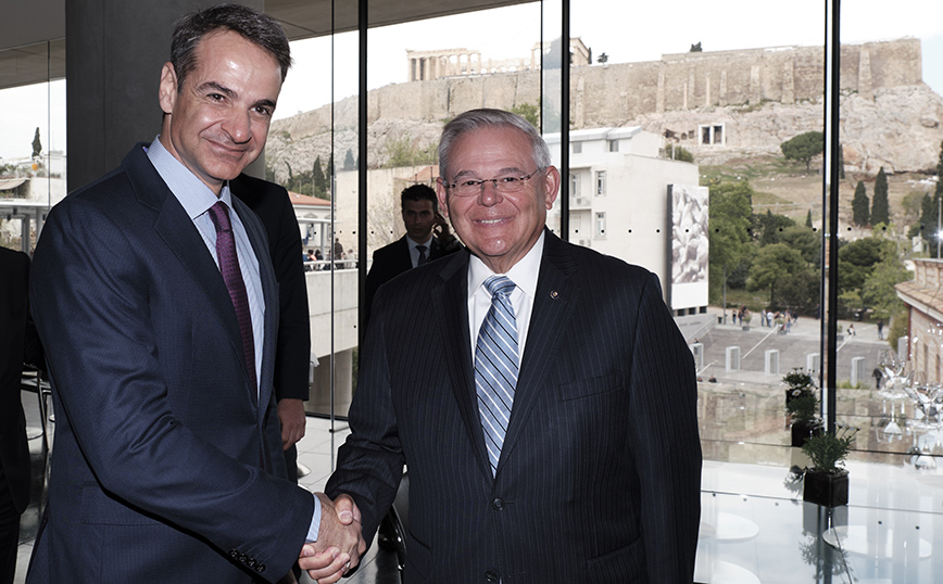 Επικοινωνία Μητσοτάκη – Μενέντεζ: Κοινοί στόχοι ειρήνης στην Ανατολική Μεσόγειο