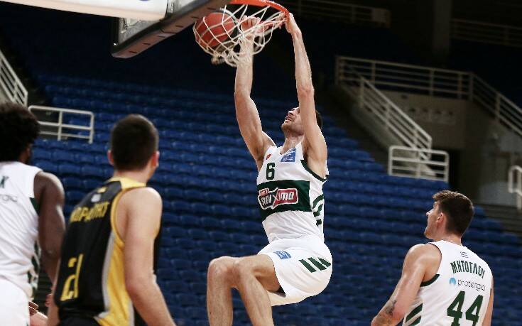 Πράσινο έβαψε το ντέρμπι ο Παναθηναϊκός, 80-75 την ΑΕΚ στο ΟΑΚΑ