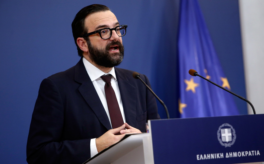 Επιμένει η κυβέρνηση στο άνοιγμα Γυμνασίων και Λυκείων – Γιατί δεν αίρεται το μέτρο της απαγόρευσης κυκλοφορίας