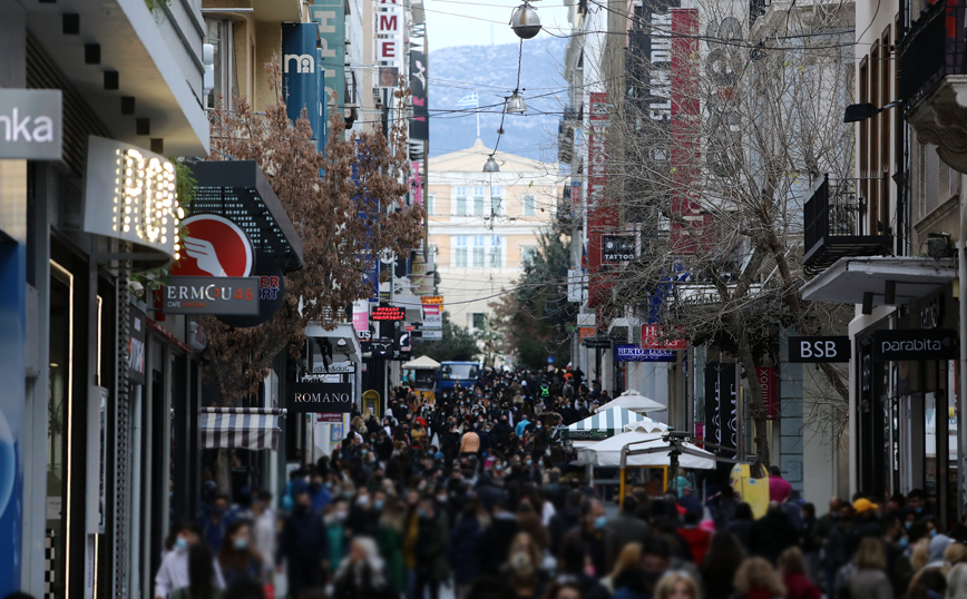 Παγώνη για τις ουρές στην Ερμού: Ήταν σαν να μην έχουμε μπλουζάκια