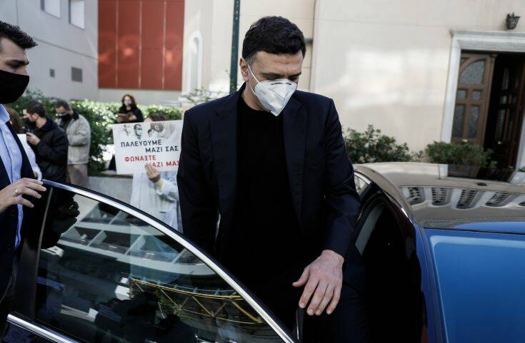 Κικίλιας: Οι εμβολιασμοί των υγειονομικών εξελίσσονται πολύ καλά – Στις 11 Ιανουαρίου ανοίγουν οι πλατφόρμες για τους πολίτες