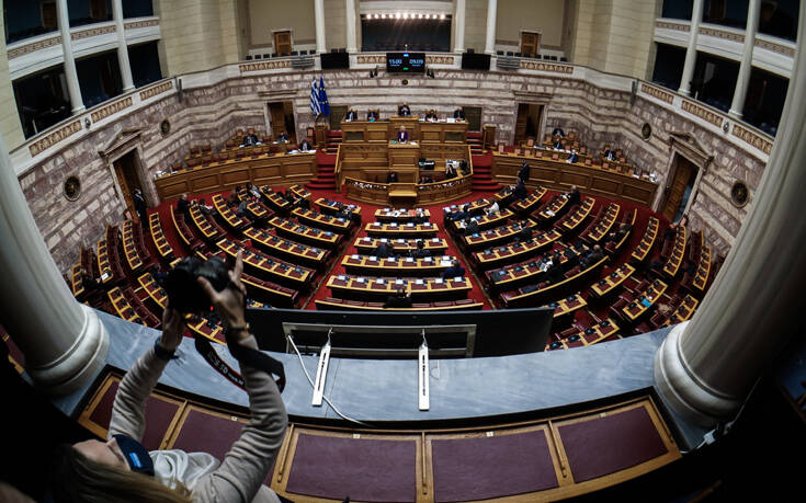 Βουλή &#8211; παρακολουθήσεις: Τα κόμματα καταθέτουν τις λίστες των μαρτύρων