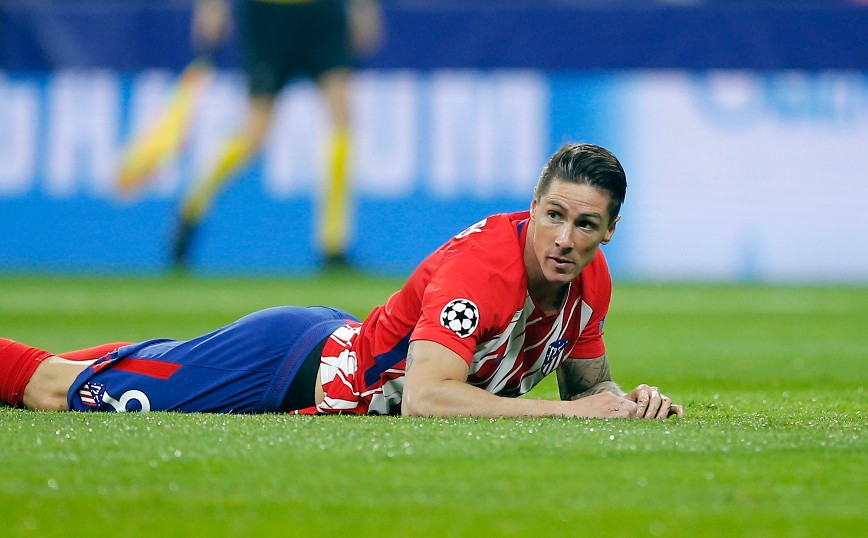 Παλαιστή του Wrestling θυμίζει ο Φερνάντο Τόρες με τη μεταμόρφωσή του