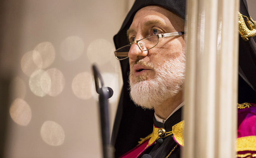 Αρχιεπίσκοπος Αμερικής Ελπιδοφόρος: Ευτυχισμένα Χριστούγεννα, Χριστός Γεννάται, Δοξάσατε