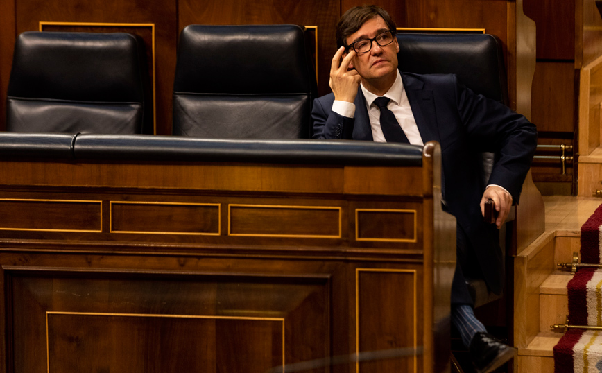 Ο Ισπανός υπουργός Υγείας αποχωρεί για να κατέβει στις περιφερειακές εκλογές