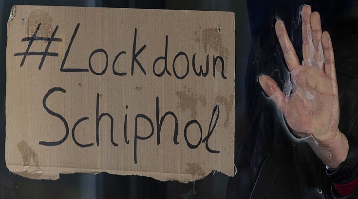 Ολλανδία: Χιλιάδες διαδηλωτές στο Άμστερνταμ κατά του λοκντάουν