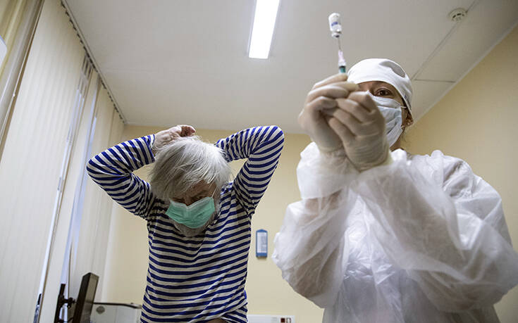 Ξεκινά από Δευτέρα ο μαζικός εμβολιασμός στη Ρωσία