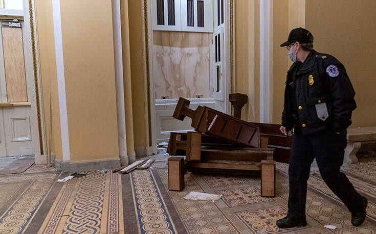 Εισβολή στο Καπιτώλιο: Παραιτήθηκαν οι επικεφαλής της αστυνομίας Γερουσίας και Καπιτωλίου