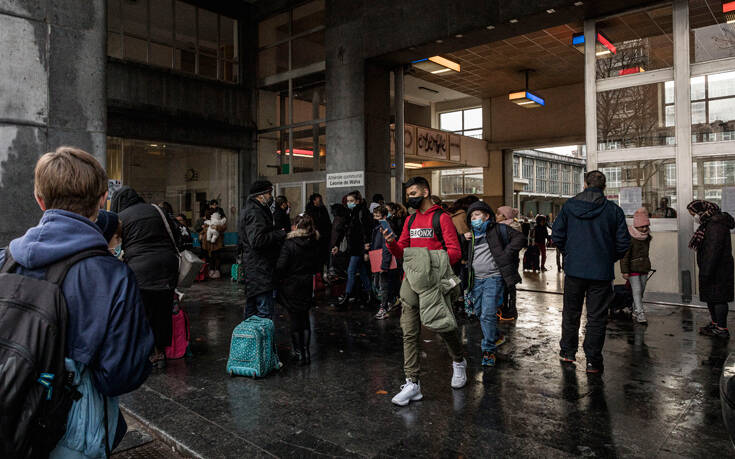 Κορονοϊός και κλειστά σχολεία: Πόσο ωφελεί ως μέτρο το «λουκέτο», τι δείχνει νέα έρευνα