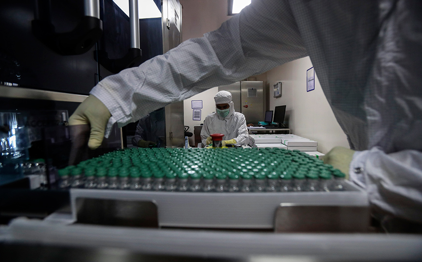 Φτάνουν τα 34 εκατομμύρια οι εξαγωγές δόσεων εμβολίων κορονοϊού από την ΕΕ