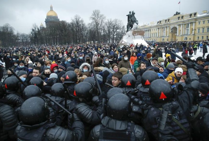 Ρωσία: Πάνω από 3.000 άτομα συνελήφθησαν στις διαδηλώσεις υπέρ του Ναβάλνι