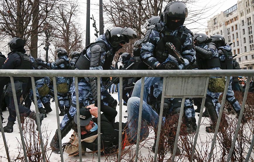 Ρωσία: Επεισόδια και συλλήψεις πάνω από 1000 οπαδών του Ναβάλνι &#8211; Συνέλαβαν και τη σύζυγό του
