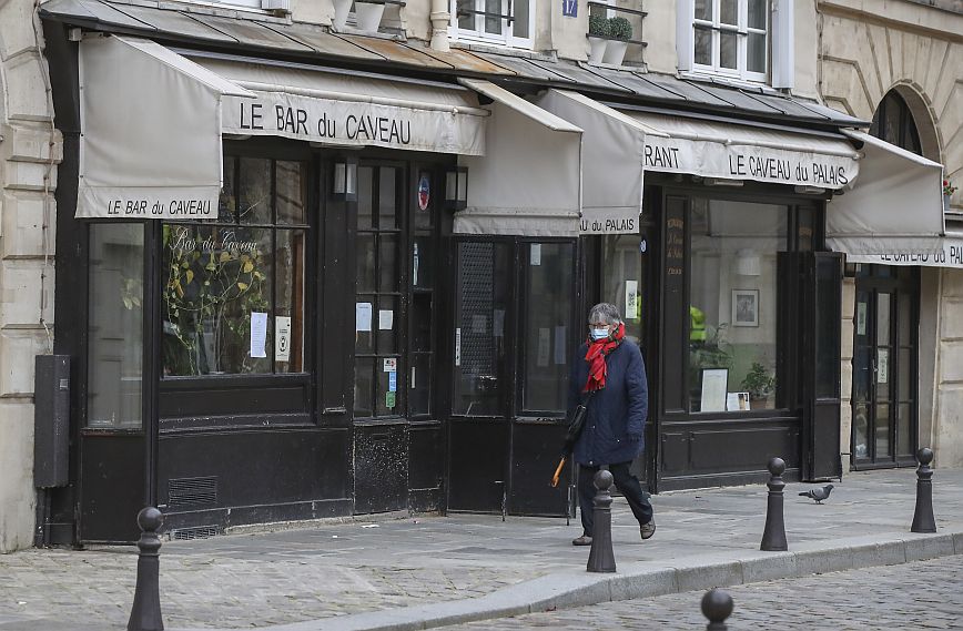 Γαλλία: Έκλεισαν 24 εστιατόρια που λειτουργούσαν στο Παρίσι παρά την απαγόρευση λόγω κορονοϊού