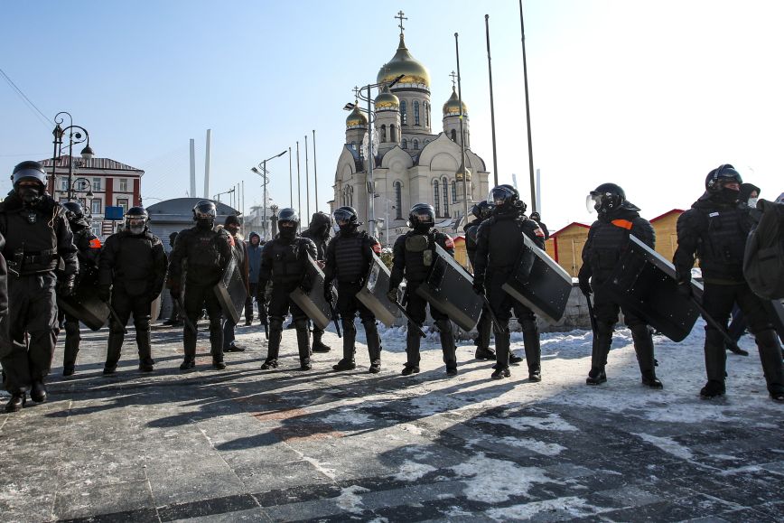 Περισσότερες από 2.000 συλλήψεις σε διαδηλώσεις υπέρ του Ναβάλνι