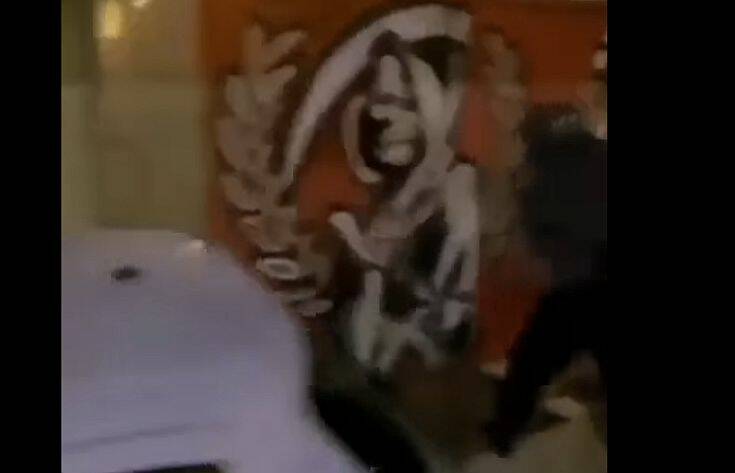 Δείτε το βίντεο της καταδρομικής επίθεσης στον σύνδεσμο του Ολυμπιακού στον Πειραιά