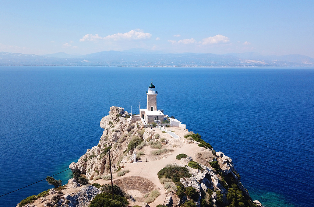 Ο Φάρος Ηραίον είναι το στολίδι του Κορινθιακού