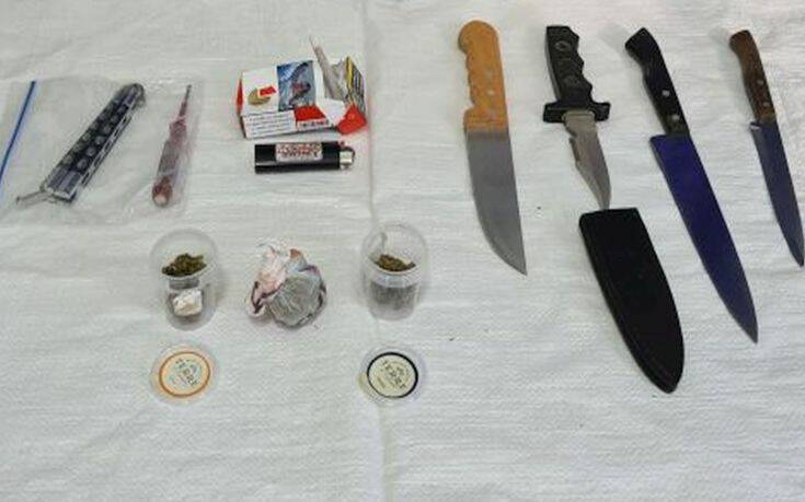 Συλλήψεις για όπλα και ναρκωτικά στον Πειραιά μετά από αιματηρή συμπλοκή