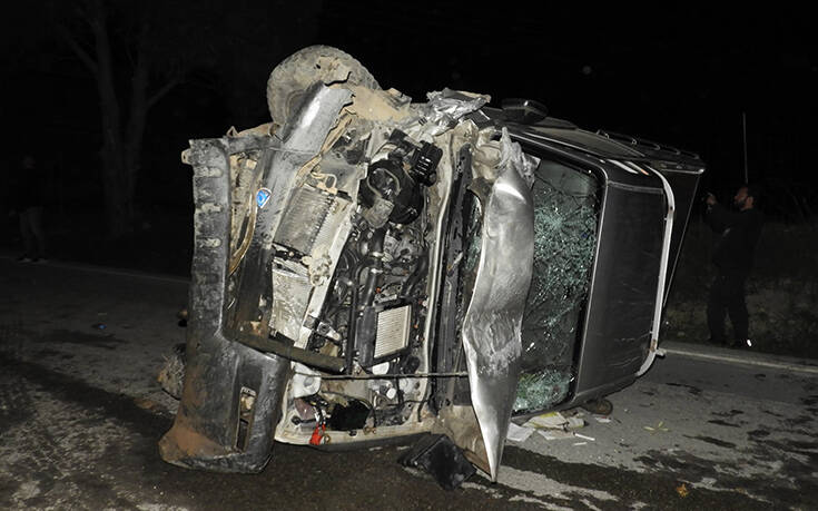 Εικόνες σοκ από το διαλυμένο αυτοκίνητο στο τραγικό τροχαίο του Ηρακλείου: Νεκρές μία μητέρα και το 3χρονο κοριτσάκι της