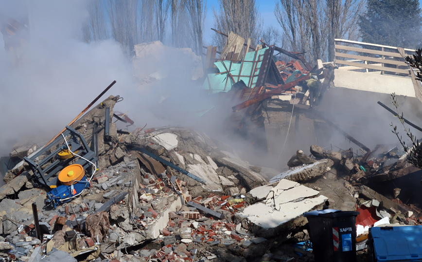 Έκρηξη σε ξενοδοχείο στην Καστοριά: Βομβαρδισμένο το τοπίο, δείτε εικόνες