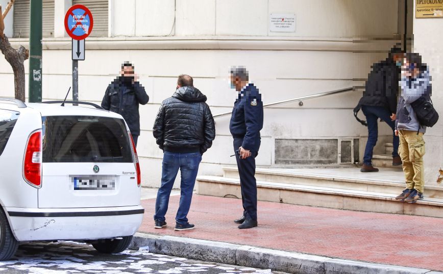 Στον εισαγγελέα 61 άτομα για την παρέμβαση στο υπουργείο Υγείας υπέρ του Δημήτρη Κουφοντίνα