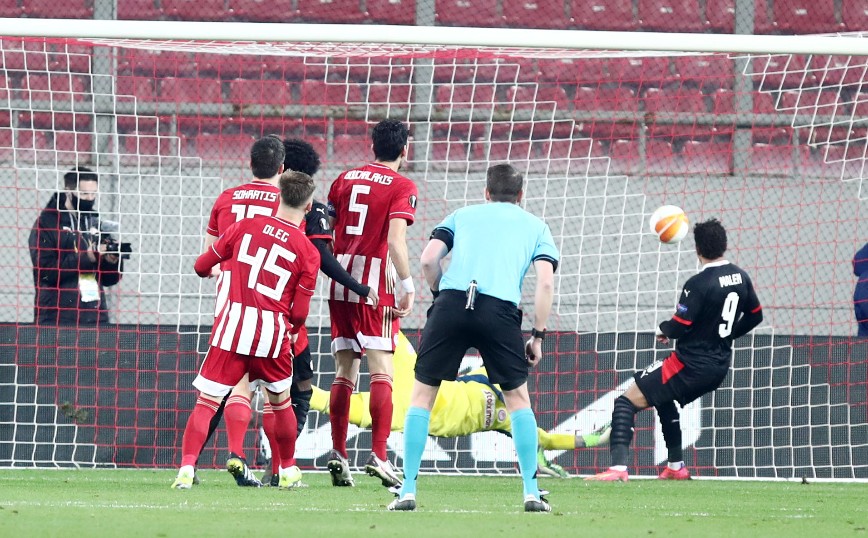 Ολυμπιακός – Αϊντχόφεν: 3-2 στο 45’+2′ ο Ελ Αραμπί