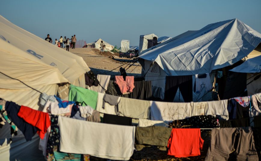 Μηταράκης: Κλείνει το ΚΥΤ του Καρά Τεπέ – 6.000 πρόσφυγες έφυγαν από τη Λέσβο το τελευταίο εξάμηνο