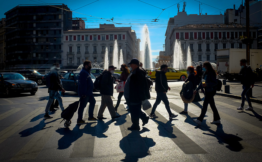 «Καμπανάκι» Θωμαΐδη για τον κορονοϊό στην Αττική: Τα μοντέλα δείχνουν πάνω από 100.000 ενεργά κρούσματα