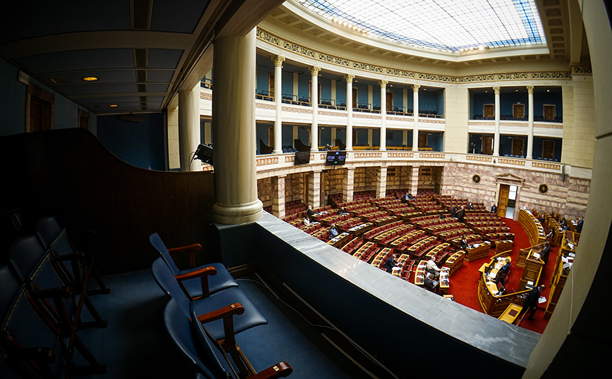 Αναβολή συζήτησης και ψήφισης του νομοσχεδίου για τα ΑΕΙ ζητεί και πάλι ο ΣΥΡΙΖΑ