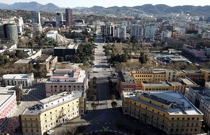 Αλβανία: Ξεπέρασαν τα 100.000 τα κρούσματα κορονοϊού, οι θάνατοι έχουν φτάσει τους 1.666