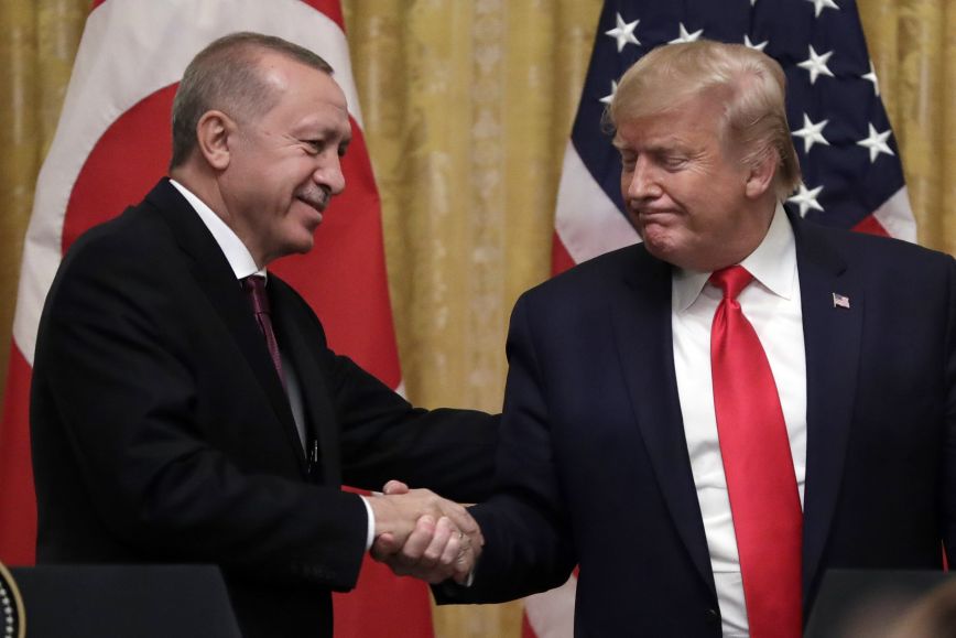 Το Der Spiegel εμπλέκει Ερντογάν και Τραμπ σε τραπεζικό σκάνδαλο στην Τουρκία