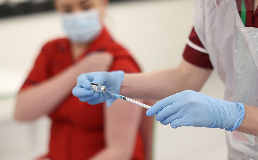 Eταιρεία με έδρα την Θεσσαλονίκη οργανώνει τον εμβολιασμό της Ιρλανδίας