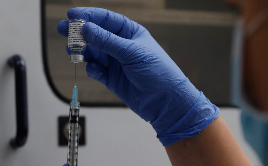 Εμβολιασμοί στην Αττική: Θα ξεκινήσουν στις 12 το μεσημέρι