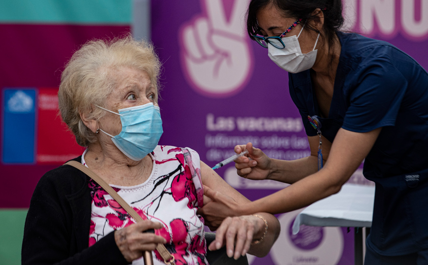 Πρώτη ημέρα εμβολιασμού στη Χιλή, εμβολιάστηκαν 140.000 άνθρωποι